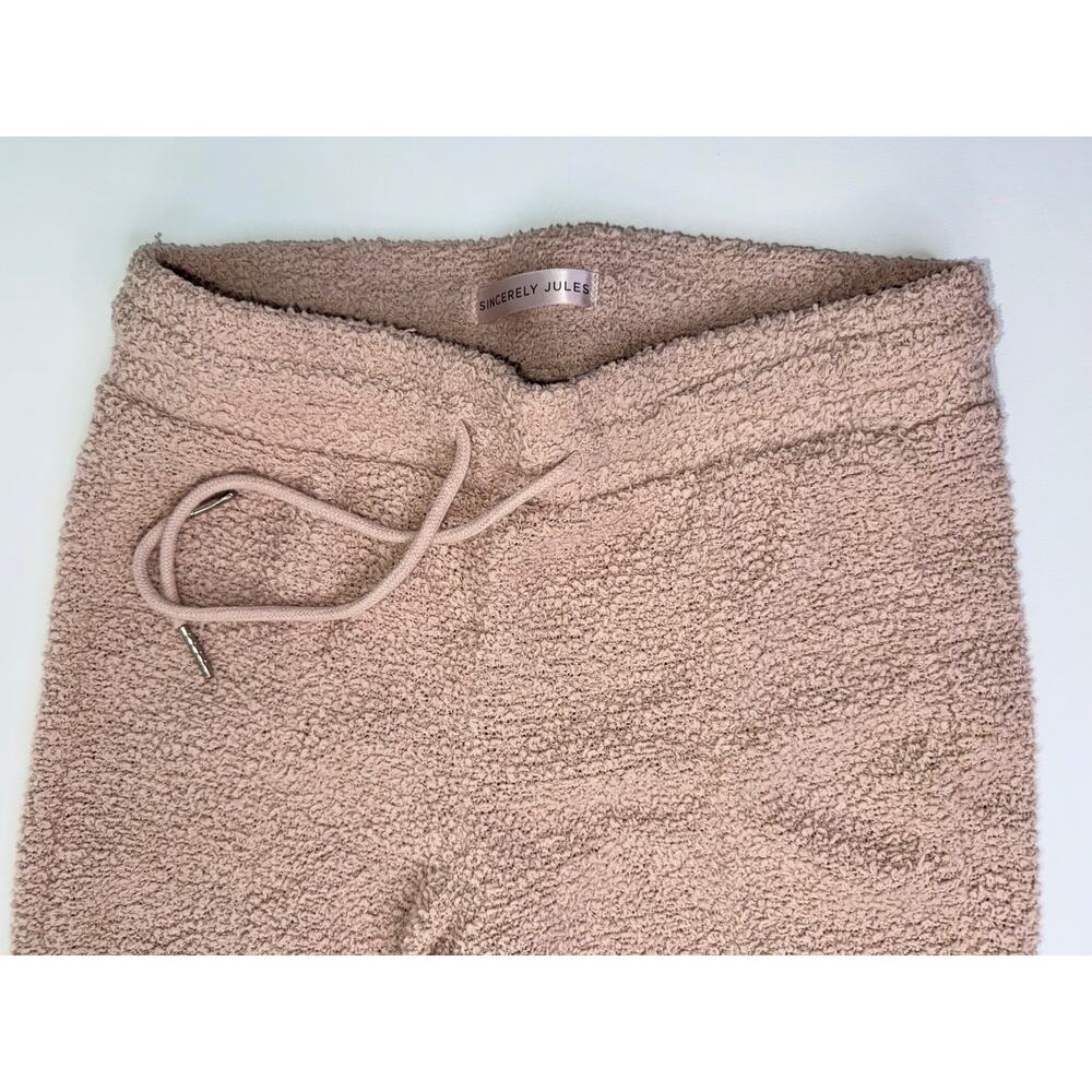 Women's pants small